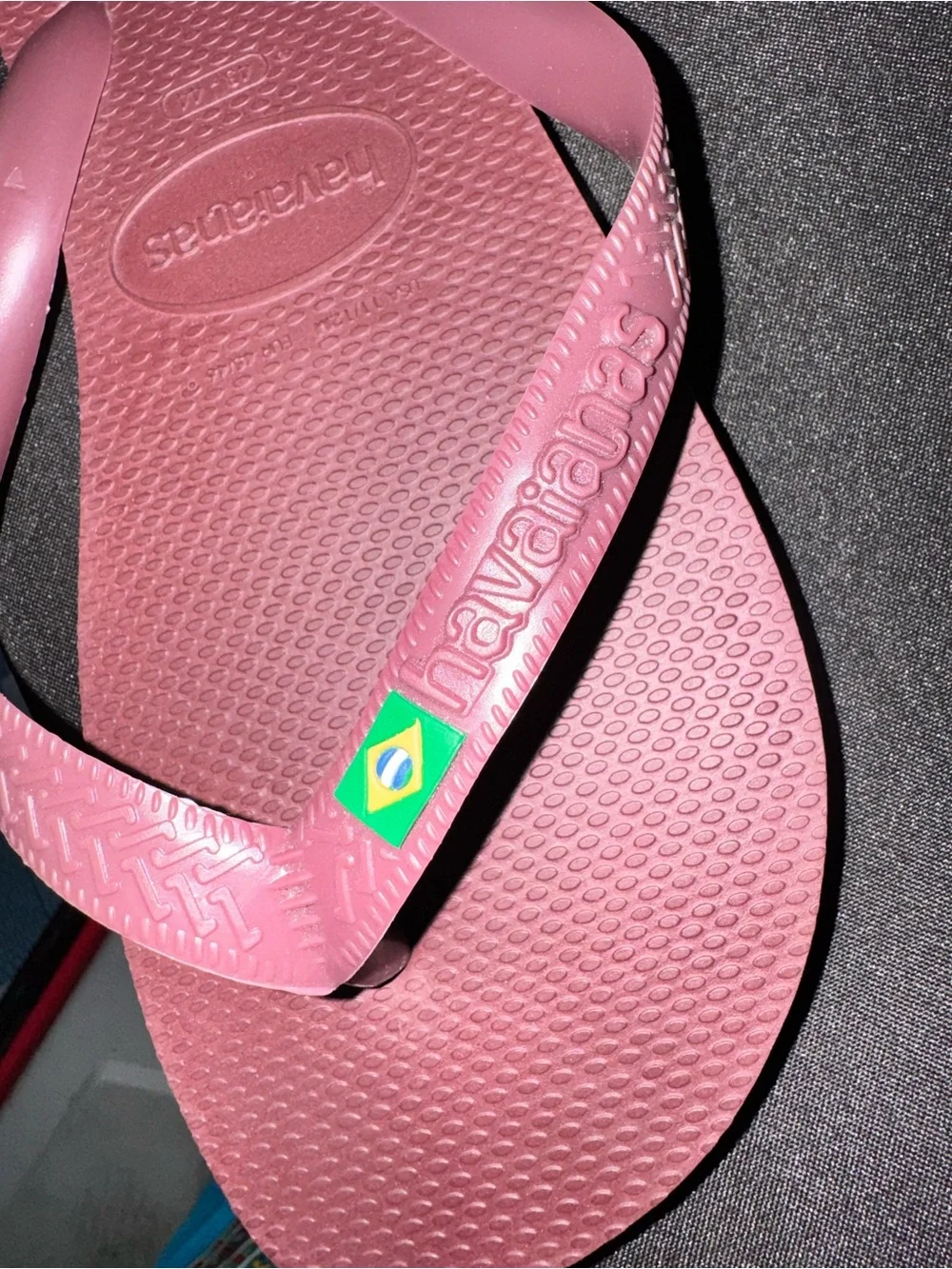 Havaianas Men's Burgundy Flip Flops